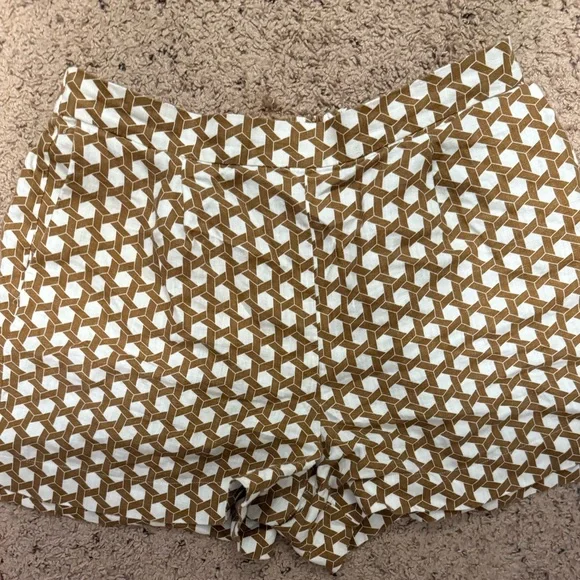 Boden Hampstead Linen Geometric Patterned Brown and White Women Shorts - Picture 1 of 4